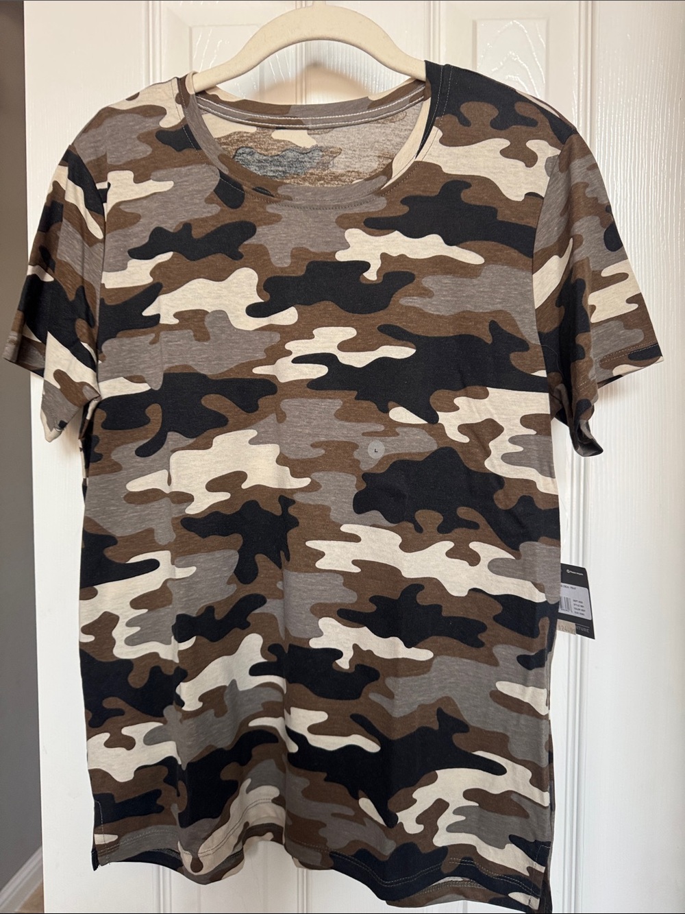Eddie Bauer Camo Short Sleeve Tee in Brown Black Cream